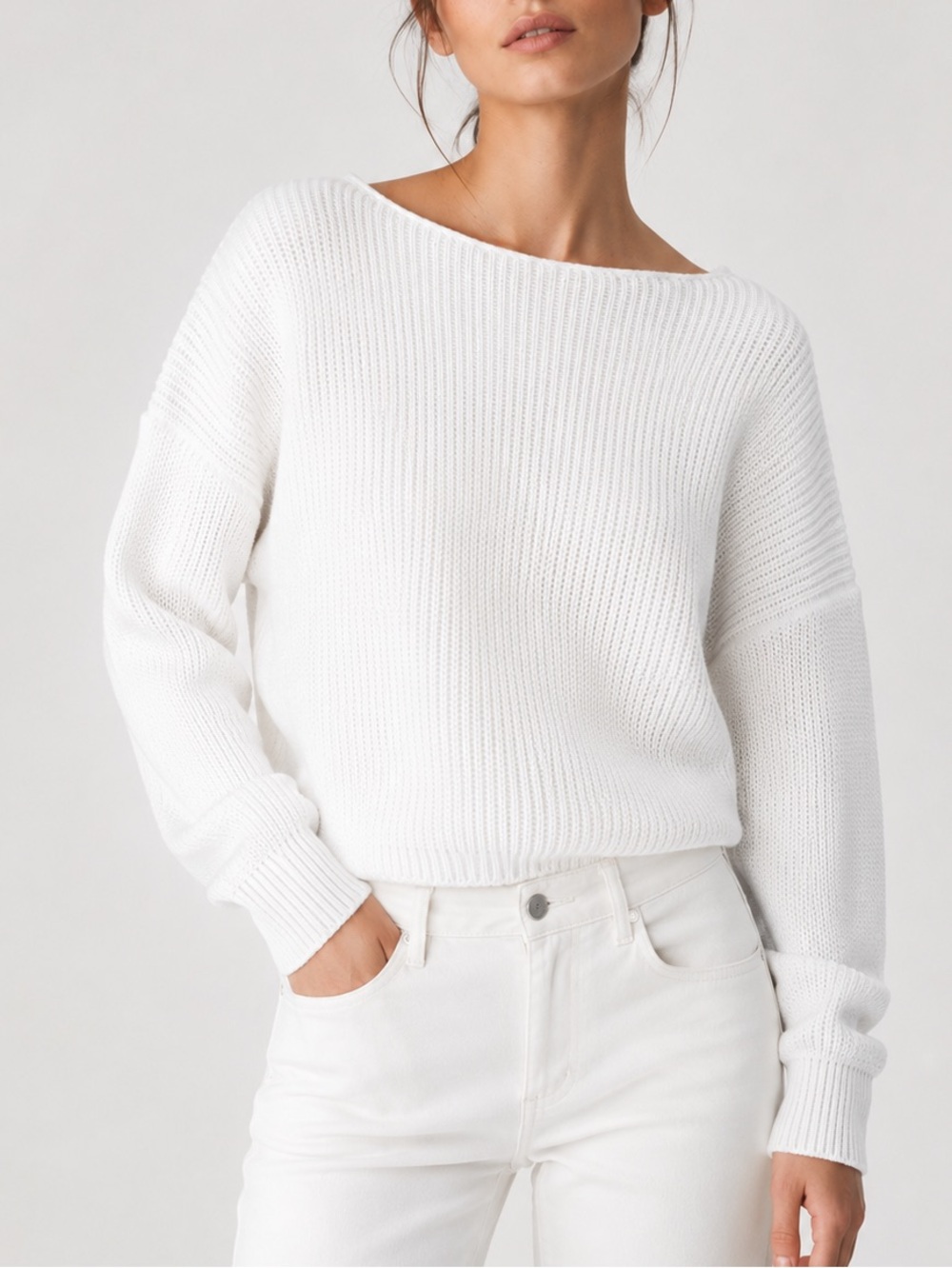Urban Heritage Women’s White Oversized Knit Sweater Size M NWT Soft Cozy Crewnec